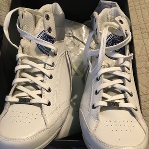 NWOT MEN’s Kenneth Cole Reaction sneakers size 9.5